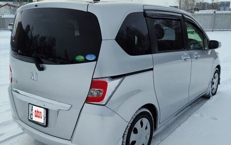 Honda Freed I, 2014 год, 1 350 000 рублей, 8 фотография