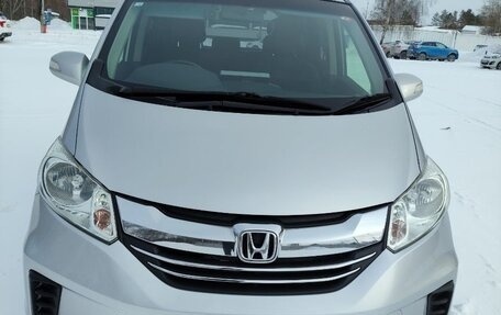 Honda Freed I, 2014 год, 1 350 000 рублей, 4 фотография