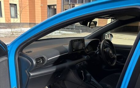 Toyota Yaris, 2020 год, 1 400 000 рублей, 19 фотография