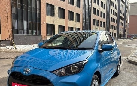 Toyota Yaris, 2020 год, 1 400 000 рублей, 24 фотография