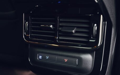 Land Rover Range Rover Evoque II, 2025 год, 6 000 000 рублей, 31 фотография