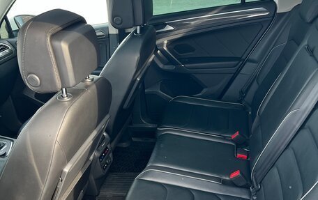 Volkswagen Tiguan II, 2018 год, 2 580 000 рублей, 11 фотография