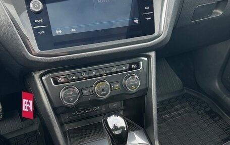 Volkswagen Tiguan II, 2018 год, 2 580 000 рублей, 12 фотография