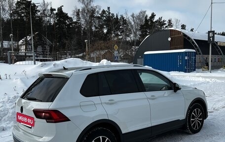 Volkswagen Tiguan II, 2018 год, 2 580 000 рублей, 4 фотография