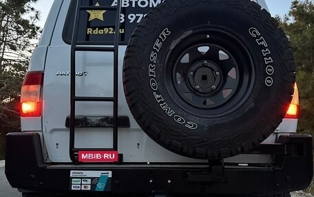 ЛуАЗ Patriot, 2013 год, 1 650 000 рублей, 22 фотография
