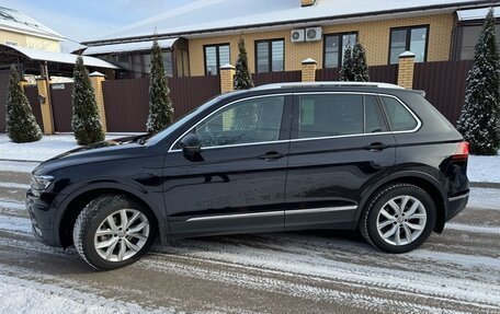 Volkswagen Tiguan II, 2017 год, 2 450 000 рублей, 3 фотография