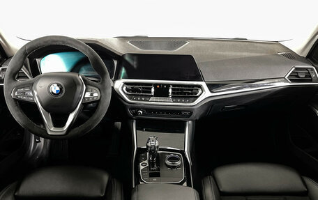 BMW 3 серия, 2019 год, 4 310 000 рублей, 11 фотография