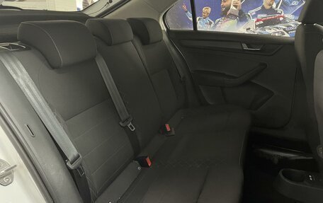 Skoda Rapid II, 2021 год, 1 555 000 рублей, 10 фотография