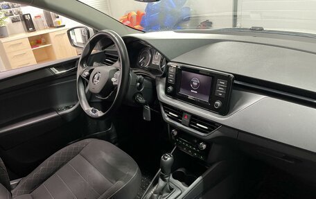 Skoda Rapid II, 2021 год, 1 555 000 рублей, 12 фотография