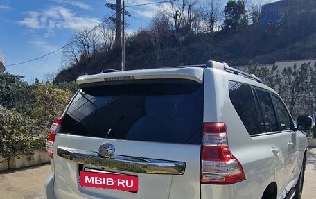 Toyota Land Cruiser Prado 150 рестайлинг 2, 2015 год, 4 700 000 рублей, 3 фотография