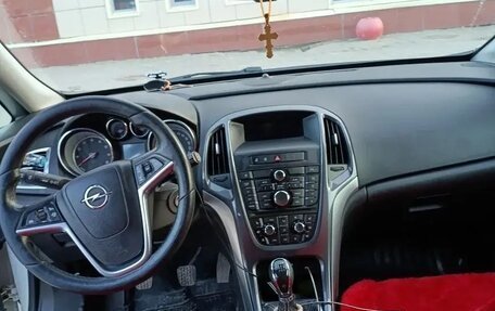 Opel Astra J, 2012 год, 650 000 рублей, 6 фотография