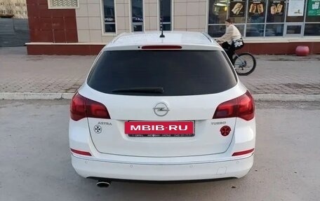 Opel Astra J, 2012 год, 650 000 рублей, 2 фотография