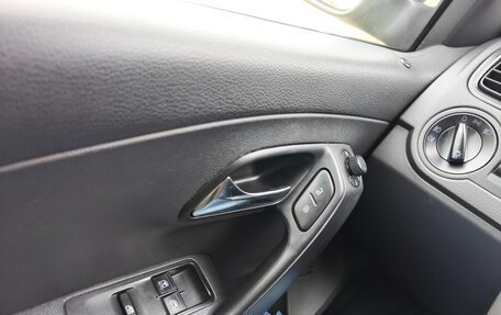 Volkswagen Polo VI (EU Market), 2015 год, 750 000 рублей, 16 фотография