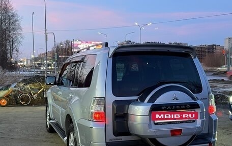 Mitsubishi Pajero IV, 2011 год, 2 800 000 рублей, 2 фотография