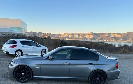 BMW 3 серия, 2011 год, 1 060 000 рублей, 9 фотография
