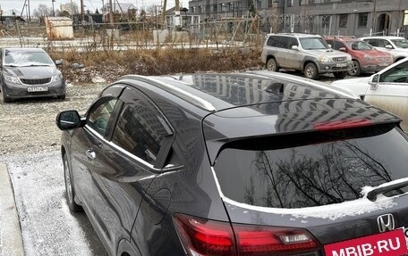 Honda Vezel, 2014 год, 1 320 000 рублей, 8 фотография