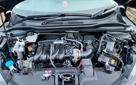 Honda Vezel, 2014 год, 1 320 000 рублей, 32 фотография