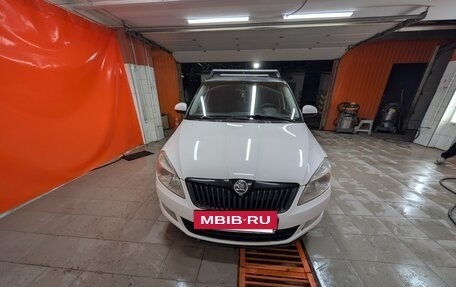 Skoda Fabia II, 2012 год, 520 000 рублей, 3 фотография