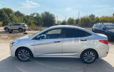 Hyundai Solaris II рестайлинг, 2014 год, 850 000 рублей, 7 фотография