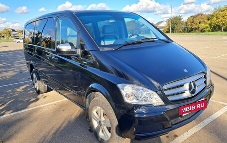 Mercedes-Benz Viano, 2012 год, 1 950 000 рублей, 3 фотография