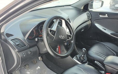 Hyundai Solaris II рестайлинг, 2013 год, 575 000 рублей, 7 фотография