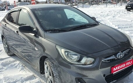 Hyundai Solaris II рестайлинг, 2013 год, 575 000 рублей, 5 фотография