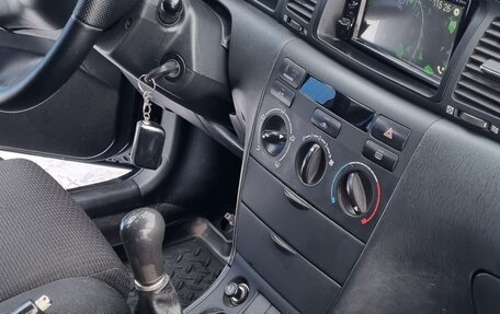 Toyota Corolla, 2005 год, 490 000 рублей, 7 фотография