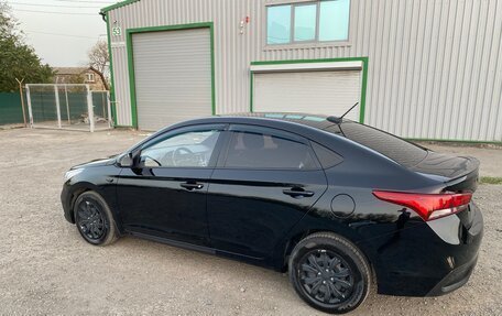 Hyundai Solaris II рестайлинг, 2019 год, 1 370 000 рублей, 4 фотография