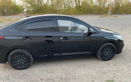 Hyundai Solaris II рестайлинг, 2019 год, 1 370 000 рублей, 2 фотография