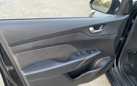 Hyundai Solaris II рестайлинг, 2019 год, 1 370 000 рублей, 7 фотография