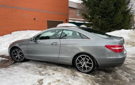 Mercedes-Benz E-Класс, 2009 год, 1 350 000 рублей, 5 фотография