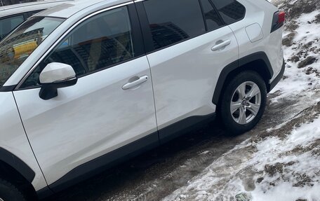 Toyota RAV4, 2024 год, 3 900 000 рублей, 4 фотография