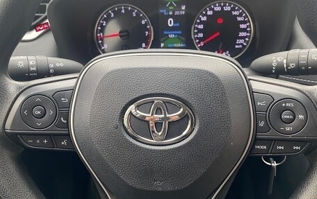 Toyota RAV4, 2024 год, 3 900 000 рублей, 11 фотография