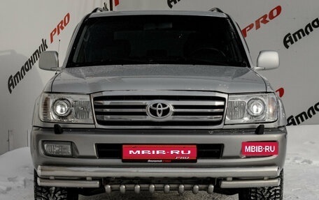 Toyota Land Cruiser 100 рестайлинг 2, 2007 год, 2 445 000 рублей, 2 фотография