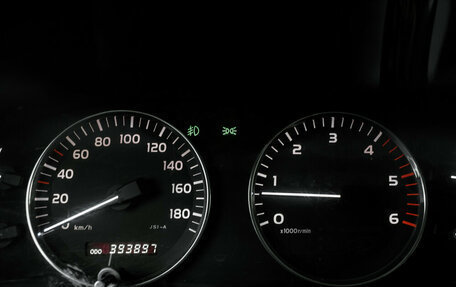 Toyota Land Cruiser 100 рестайлинг 2, 2007 год, 2 445 000 рублей, 13 фотография