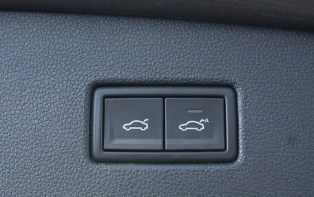 Volkswagen Tiguan II, 2018 год, 2 350 000 рублей, 6 фотография