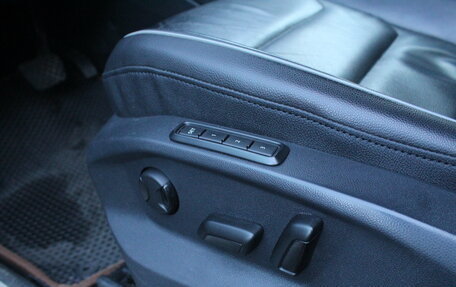 Volkswagen Tiguan II, 2018 год, 2 350 000 рублей, 13 фотография