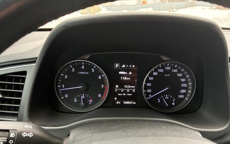 Hyundai Elantra VI рестайлинг, 2016 год, 1 700 000 рублей, 8 фотография