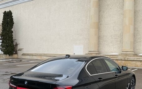 BMW 5 серия, 2020 год, 3 820 000 рублей, 2 фотография