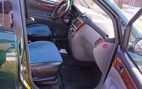 Toyota Avensis Verso I рестайлинг, 2001 год, 650 000 рублей, 4 фотография