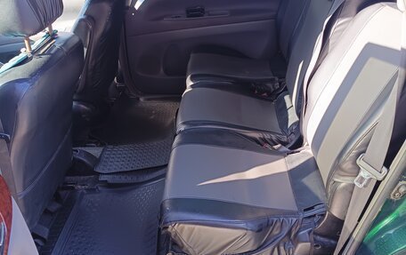 Toyota Avensis Verso I рестайлинг, 2001 год, 650 000 рублей, 6 фотография