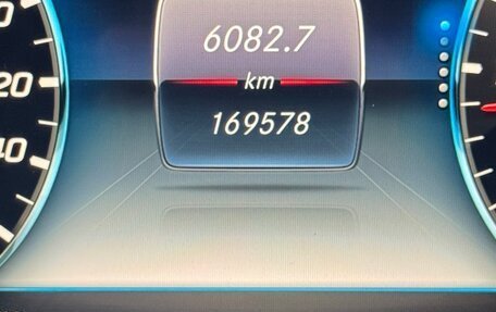 Mercedes-Benz E-Класс, 2019 год, 3 600 000 рублей, 12 фотография