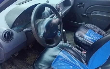 Renault Logan I, 2006 год, 180 000 рублей, 3 фотография