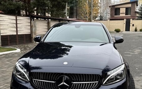 Mercedes-Benz C-Класс, 2015 год, 2 999 000 рублей, 1 фотография