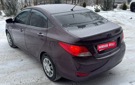 Hyundai Solaris II рестайлинг, 2011 год, 545 000 рублей, 13 фотография