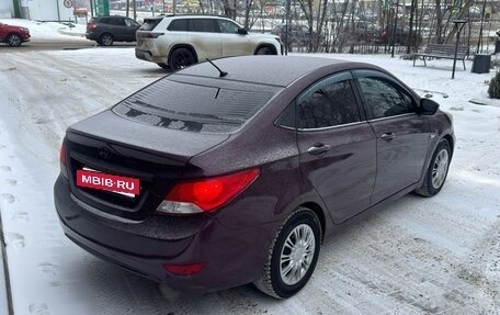 Hyundai Solaris II рестайлинг, 2011 год, 545 000 рублей, 9 фотография