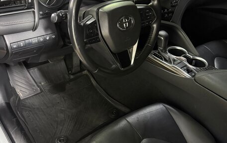 Toyota Camry, 2018 год, 2 700 000 рублей, 6 фотография