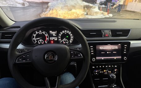 Skoda Superb III рестайлинг, 2017 год, 2 500 000 рублей, 10 фотография