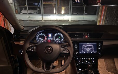 Skoda Superb III рестайлинг, 2017 год, 2 500 000 рублей, 4 фотография