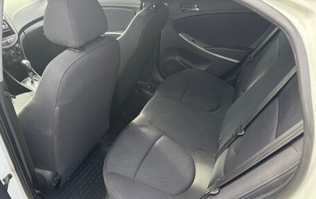 Hyundai Solaris II рестайлинг, 2011 год, 890 000 рублей, 10 фотография